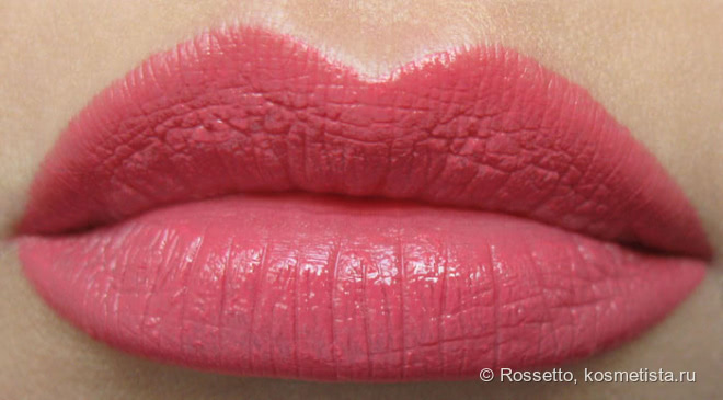 Уникальный и освежающий оттенок - розово-персиковая Givenchy Le Rouge 202 Rose Dressing
