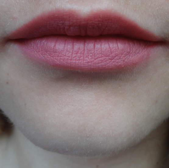 Очень милый Essence Lipliner 07 «Cute pink»