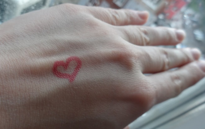 Очень милый Essence Lipliner 07 «Cute pink»