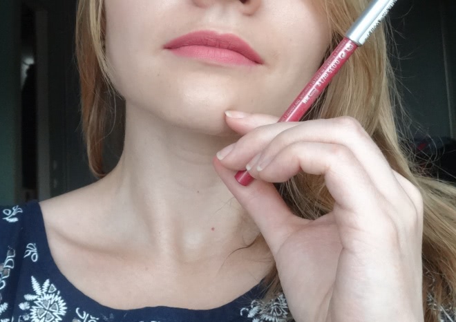 Очень милый Essence Lipliner 07 «Cute pink»