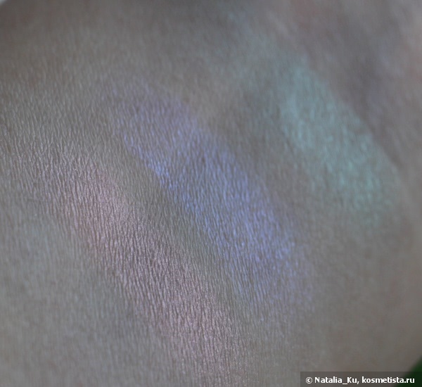 Shiseido Luminizing Satin Eye Color Trio BL 215 Static