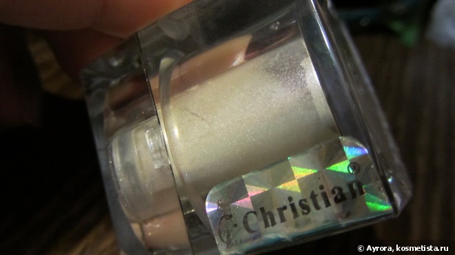 Переливающиеся рассыпчатые тени Christian Loose Powder DB-004 #25