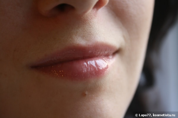 Скромняга Artdeco Hydra Lip Booster в оттенке 38