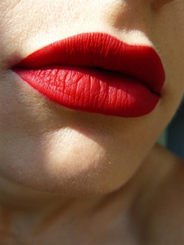 Как победить осеннюю хандру с помадой Nouba Millebaci Long Lasting Lip Color №7