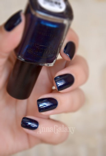 Color Club professional nail lacquer Williamsburg
