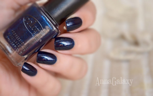 Color Club professional nail lacquer Williamsburg