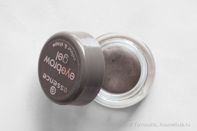 Средства для эффектного взгляда от Essence и Catrice