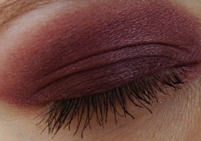 Могли бы выручить в Хэллоуин Sisley Phyto-Ombre Eclat Longue Tenue Eye Shadow #11 Burgundy