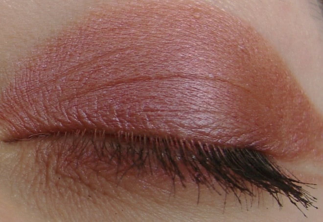 Yves Rocher Intense Kajal 100% Color в оттенке Розовый Коралл