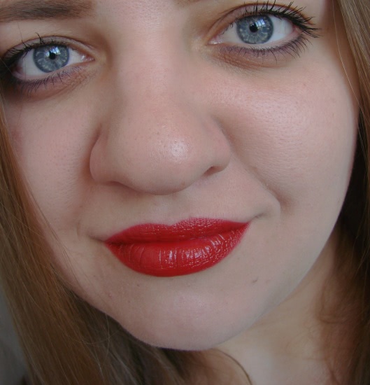 Парад победы и первомайская демонстрация с Clinique Pop Lip Colour + Primer 07 Passion Pop