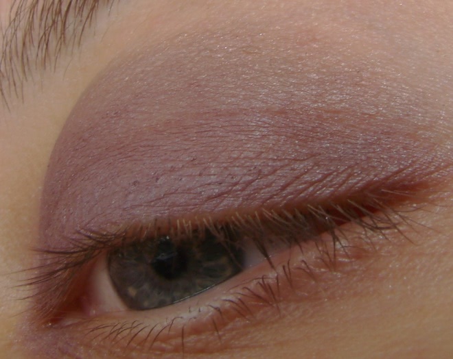 Benefit Longwear Powder Shadow Raincheck?