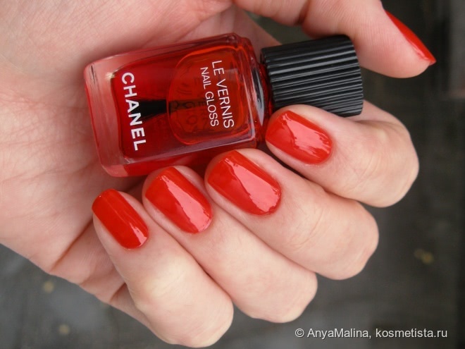 Дикий огонь Chanel Le Vernis Nail Gloss #530 Rouge Radical