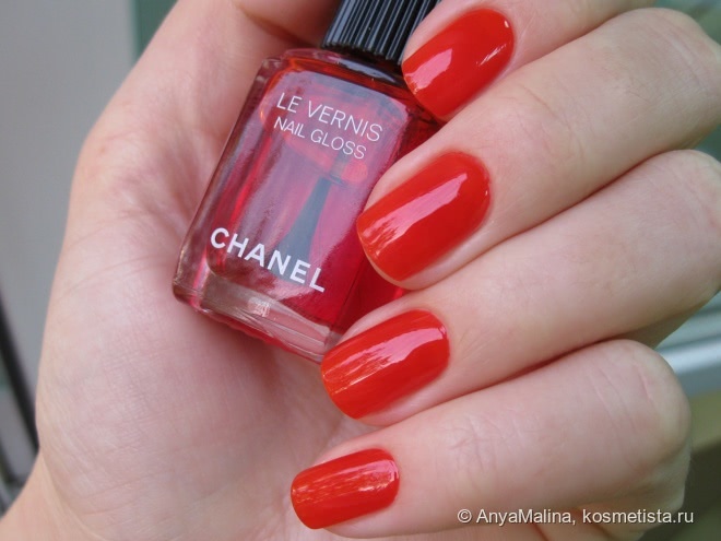 Дикий огонь Chanel Le Vernis Nail Gloss #530 Rouge Radical