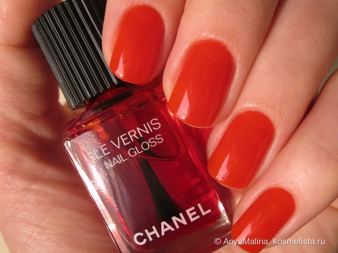 Дикий огонь Chanel Le Vernis Nail Gloss #530 Rouge Radical