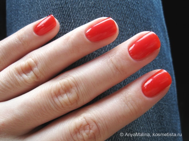 Дикий огонь Chanel Le Vernis Nail Gloss #530 Rouge Radical