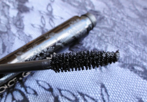 Тушь для разделения и объема ресниц Dolce & Gabbana Intenseyes Black Intensity Mascara Sicilian Lace Collection Дольче и Габбана