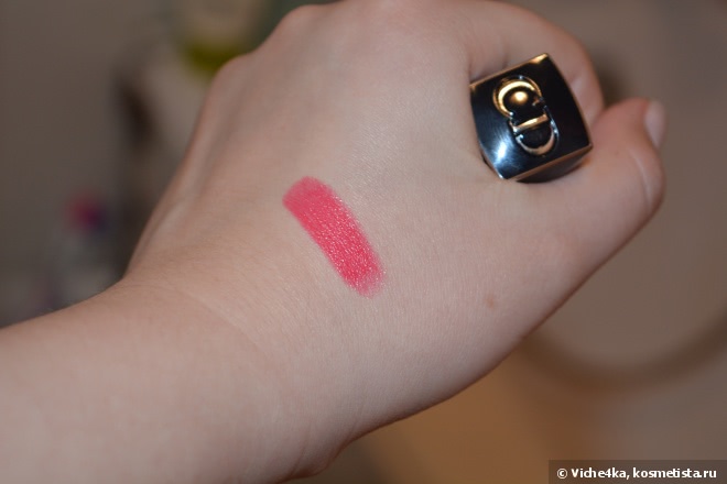 Моя первая яркая помада Dior Rouge Dior Couture Color Voluptuous Care Lipstick № 775 Darling