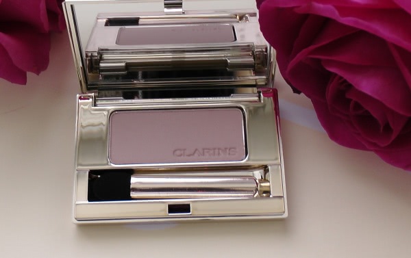 Светлые оттенки теней от Dior, Laura Mercier, Clarins, Catrice и the Balm