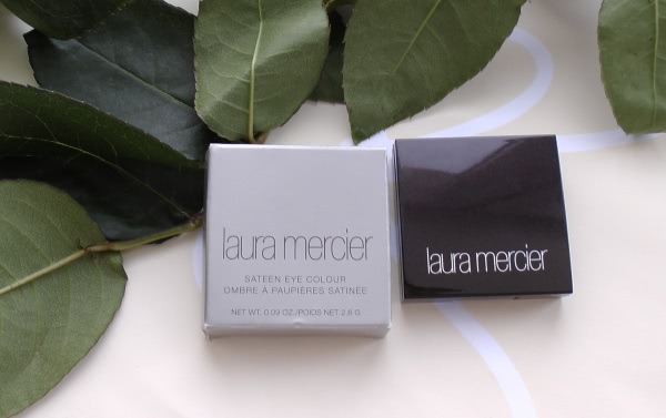 Светлые оттенки теней от Dior, Laura Mercier, Clarins, Catrice и the Balm