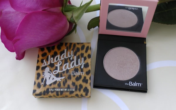 Светлые оттенки теней от Dior, Laura Mercier, Clarins, Catrice и the Balm