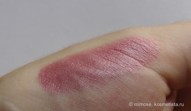 Hema metallic eyeshadow # 01 light grey и Hema moisturizing lipstick #08