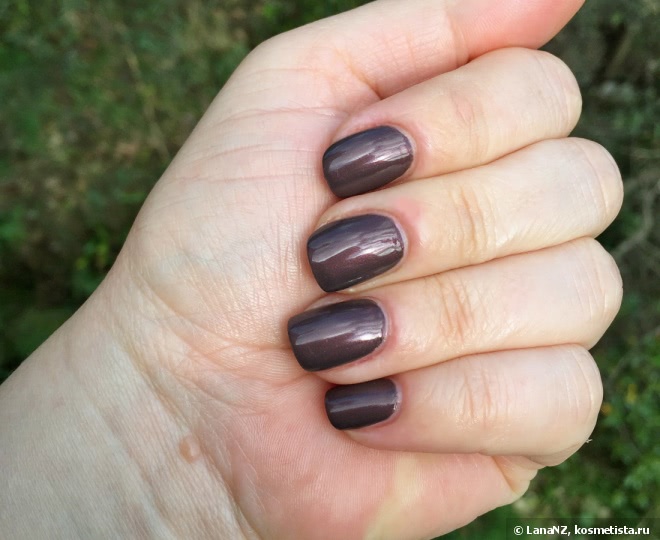 Essie Nail Lacquer «Sable Collar» №1049