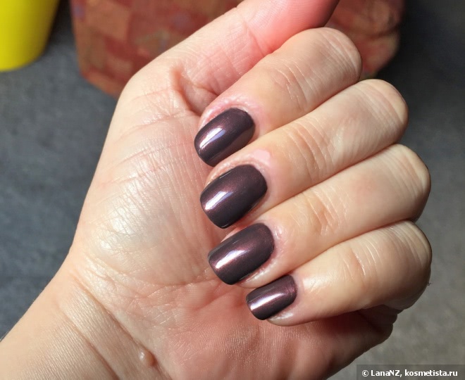 Essie Nail Lacquer «Sable Collar» №1049