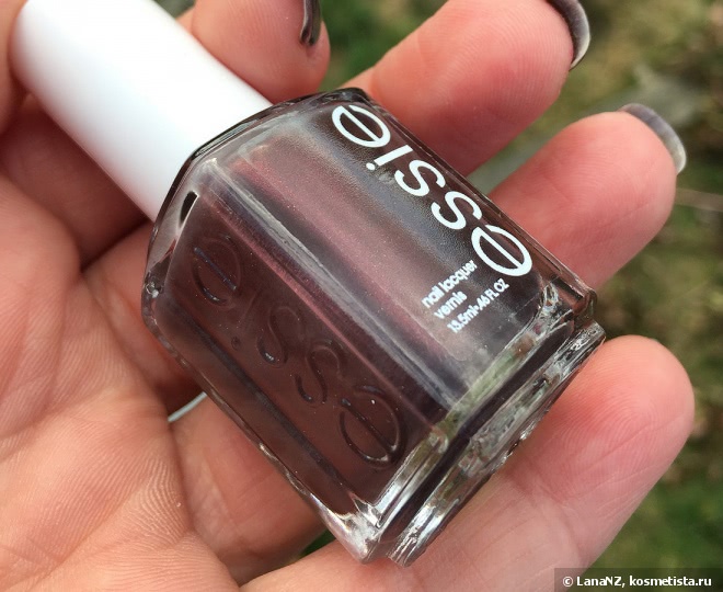 Essie Nail Lacquer «Sable Collar» №1049