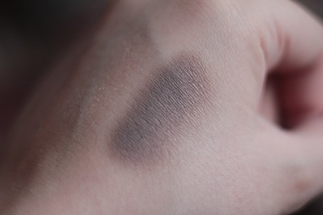 Clarins Ombre Matte Cream-to-Powder Matte Eyeshadow Smoothing & Long-Lasting в оттенке 03 Taupe