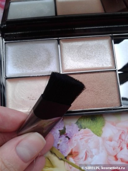 Новичок в коллекции хайлайтеров Sleek MakeUp Precious Metals 029 Highlighting palette
