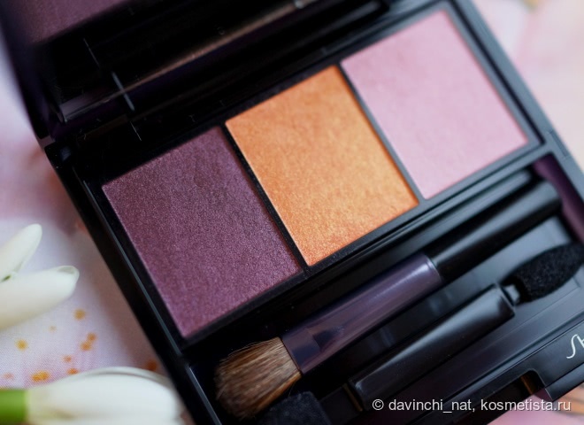 Бабочки в моей голове. Shiseido Luminizing Satin Eye Color Trio OR 316 Floracouture