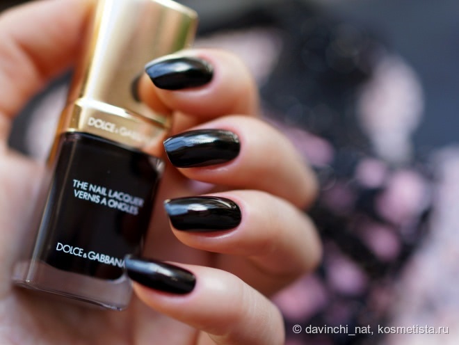 Dolce&Gabbana Rosa Look 2016. Dolce & Gabbana Intense Nail Lacquer #227 BonBon, #735 Lava