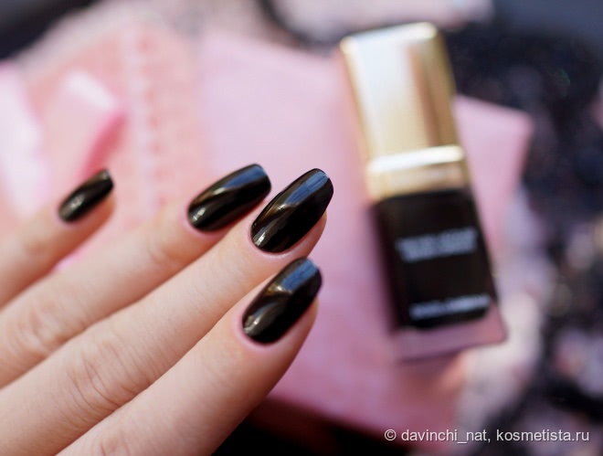 Dolce&Gabbana Rosa Look 2016. Dolce & Gabbana Intense Nail Lacquer #227 BonBon, #735 Lava