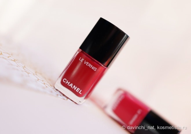 Chanel Le Vernis Longwear Nail Colour #508 Shantung, #506 Camelia