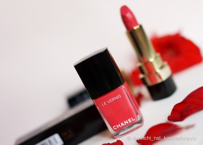 Одеяния лета. Dolce&Gabbana Dolce Matte Lipstick #512 Dolce Excelsa. Chanel Le Vernis Longwear Nail Colour # #524 Turban