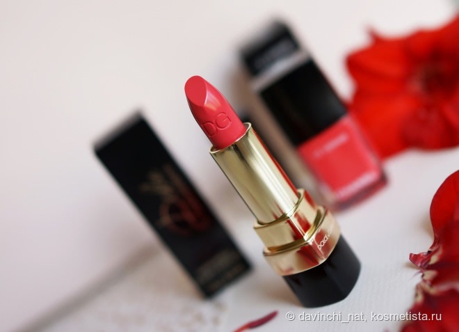 Одеяния лета. Dolce&Gabbana Dolce Matte Lipstick #512 Dolce Excelsa. Chanel Le Vernis Longwear Nail Colour # #524 Turban