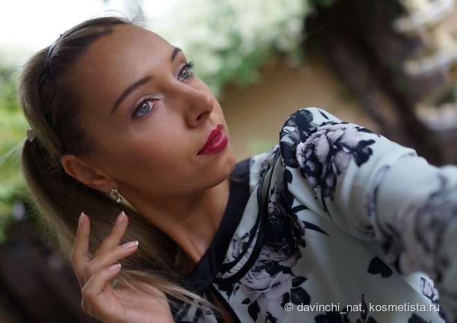 Click. Touch. Smile. By Terry Rouge-Expert Click Stick Fall Winter 2016. by Terry Rouge Expert Click Stick #2 Bloom Nude, #6 Rosy Flush, #10 Garnet Glow, #17 My Red