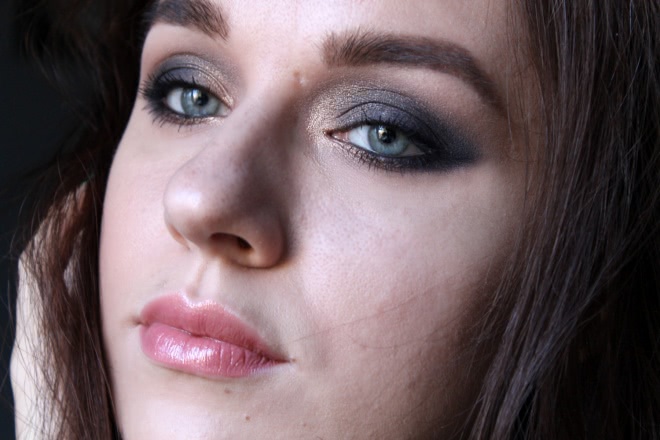 Urban Decay Naked Smoky Palette