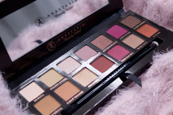 Anastasia Beverly Hills Modern Renaissance