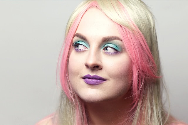 Tutorial. Color Contrast on Eye Makeup