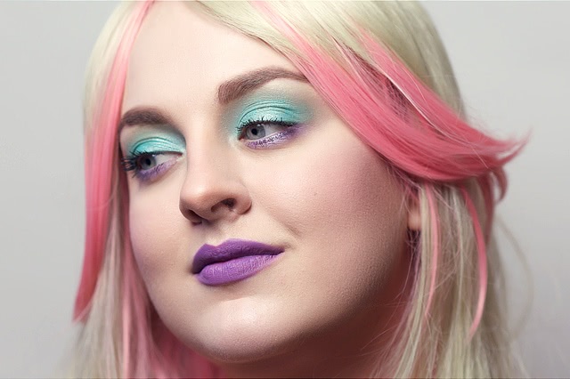 Tutorial. Color Contrast on Eye Makeup