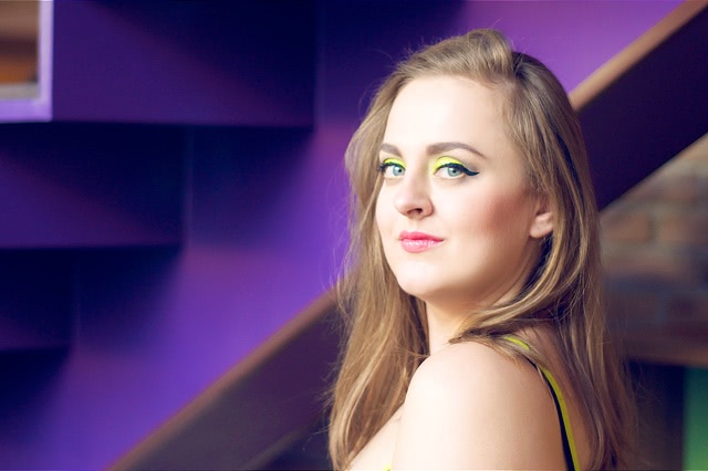 Tutorial. Lime & Winged Eyeliner