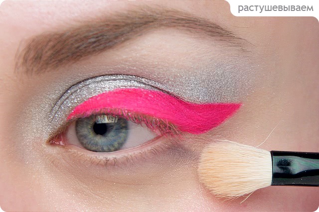 Tutorial. Silver & Neon Pink Eyeliner