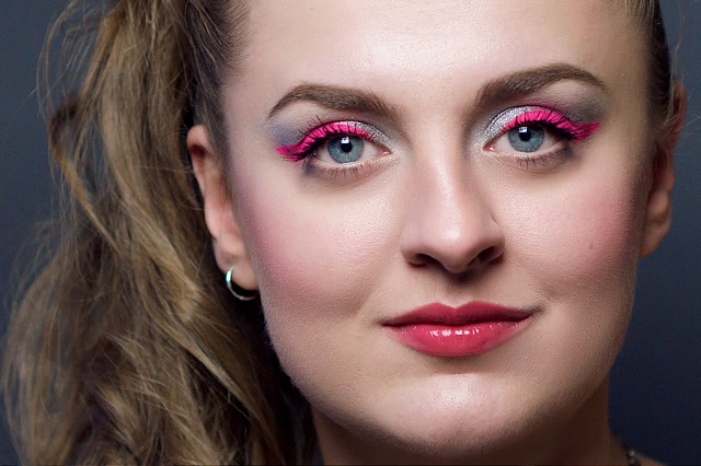 Tutorial. Silver & Neon Pink Eyeliner