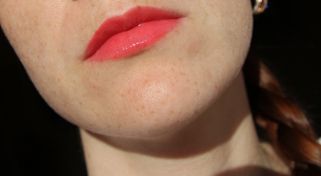 Спелая ягодка-Guerlain Gloss D’Enfer Maxi Shine Intense Colour & Shine Bare Lip Sensation в оттенке 468 Candy Strip