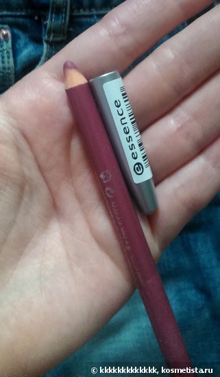 Такого цвета у меня еще не было. Essence lipliner 06 satin mauve