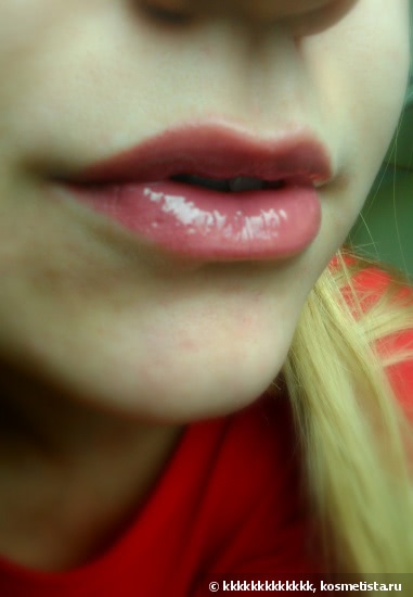 Такого цвета у меня еще не было. Essence lipliner 06 satin mauve
