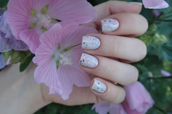 The Face Shop Lovely Me:ex Yogurt nails 02 Vanilla sugar yogurt