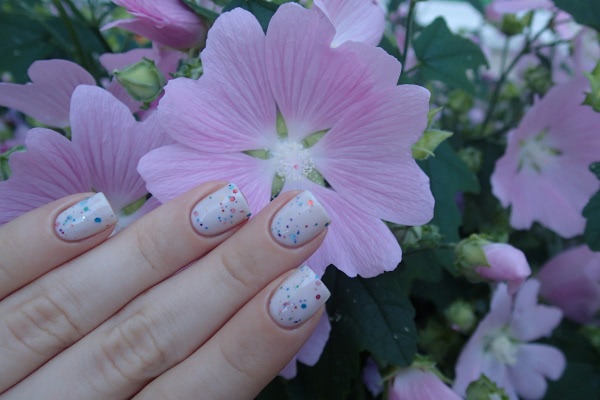 The Face Shop Lovely Me:ex Yogurt nails 02 Vanilla sugar yogurt