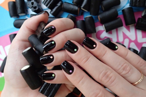 Essie Licorice